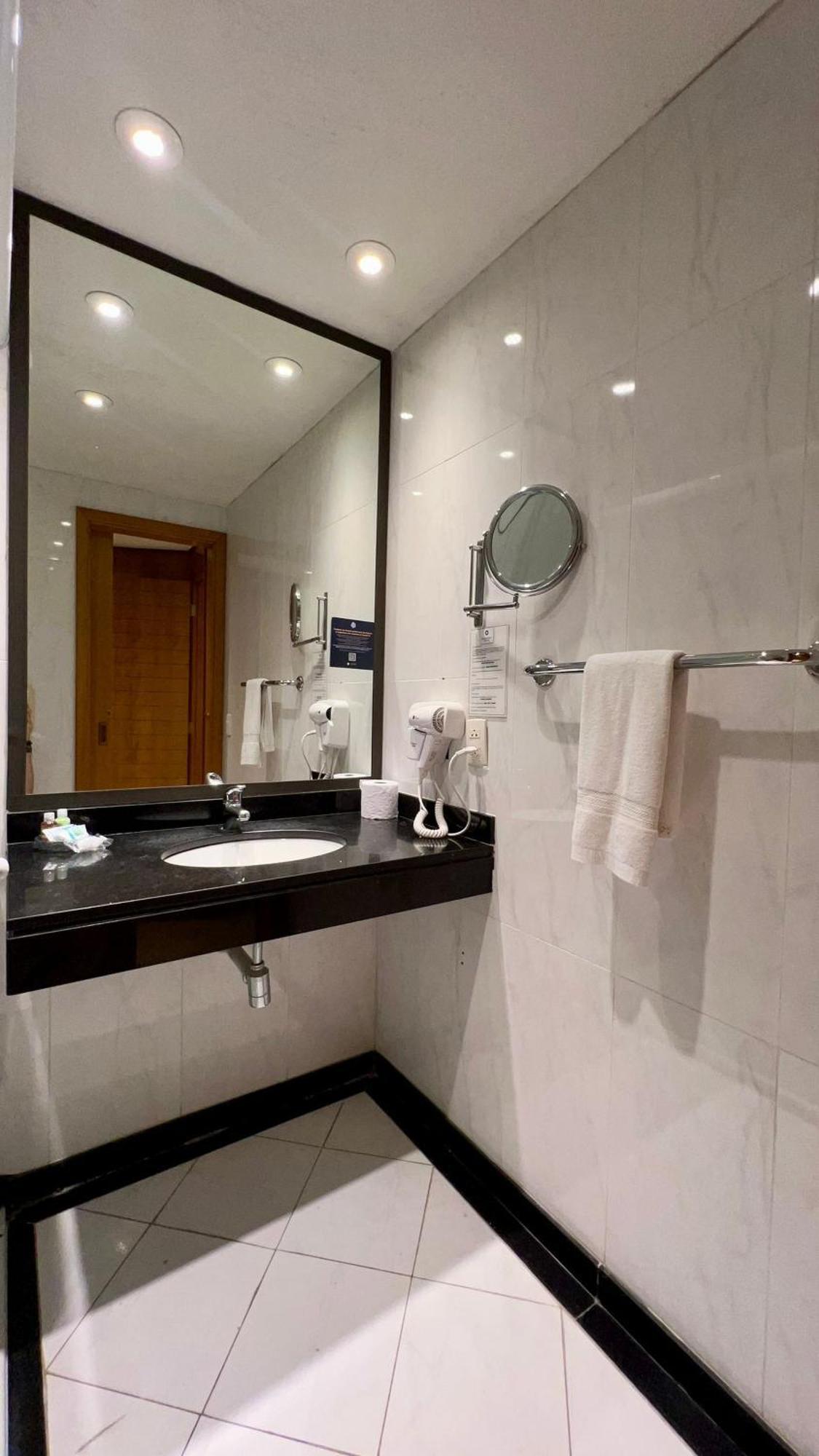 Transamerica Executive Paulista Otel *