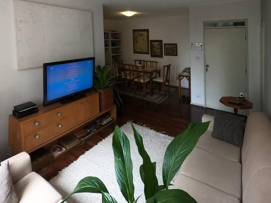 Apartment Grande Apartamento A 200m Da Av. Paulista E Metro. Sao Paulo