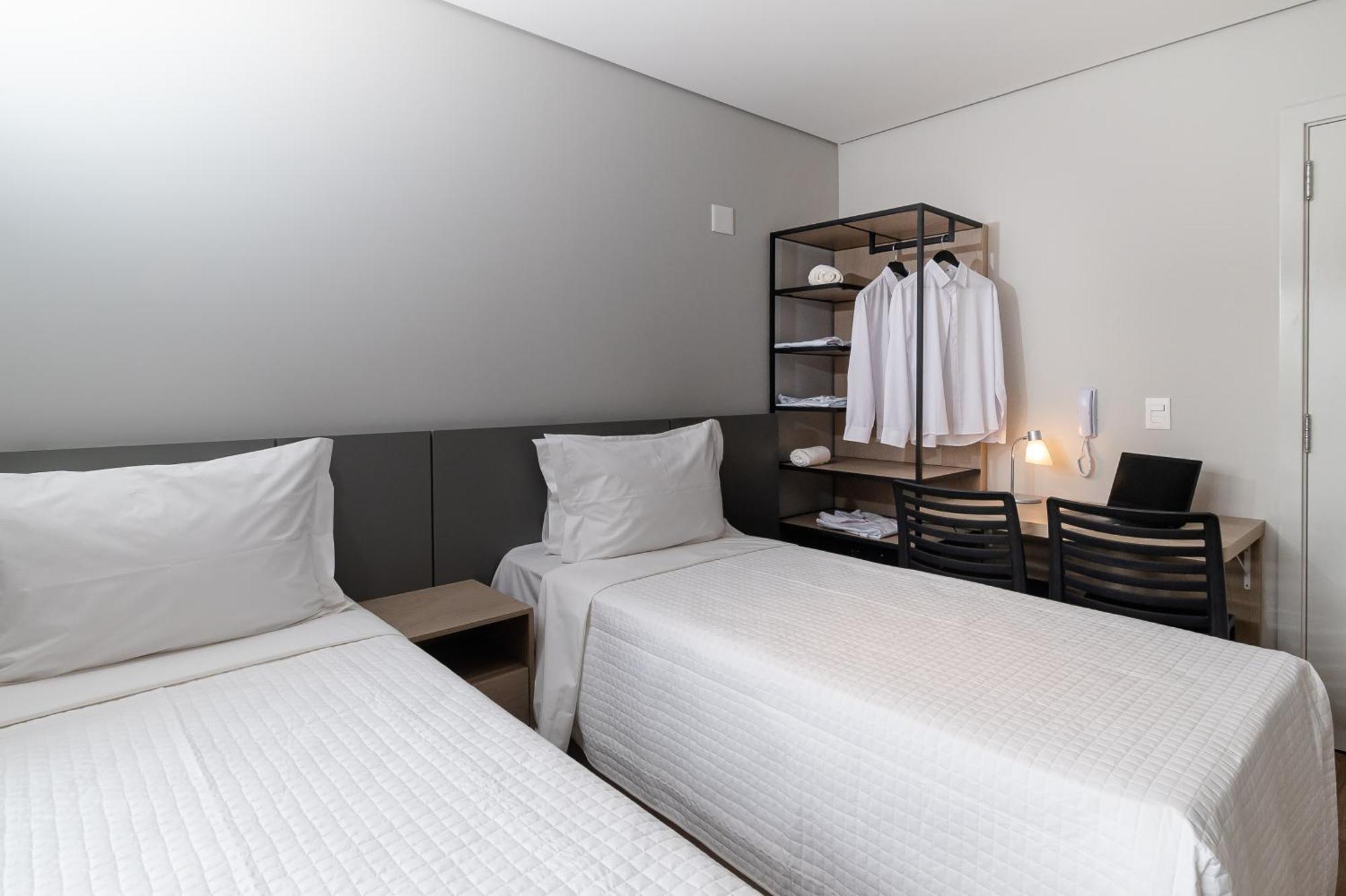 Ez Moema Otel