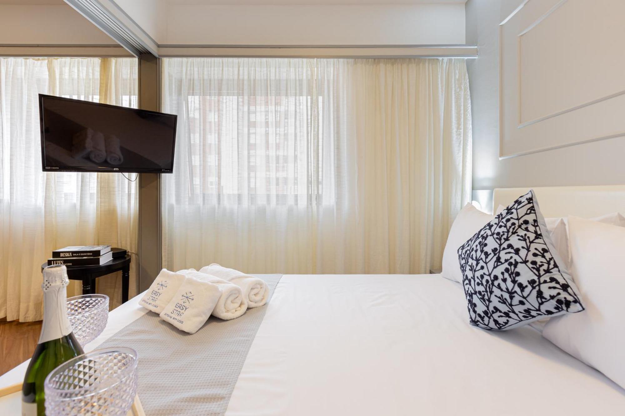 Apartamento Easy Star - Flat Classico No Coracao Do Jardins - Jm01h *