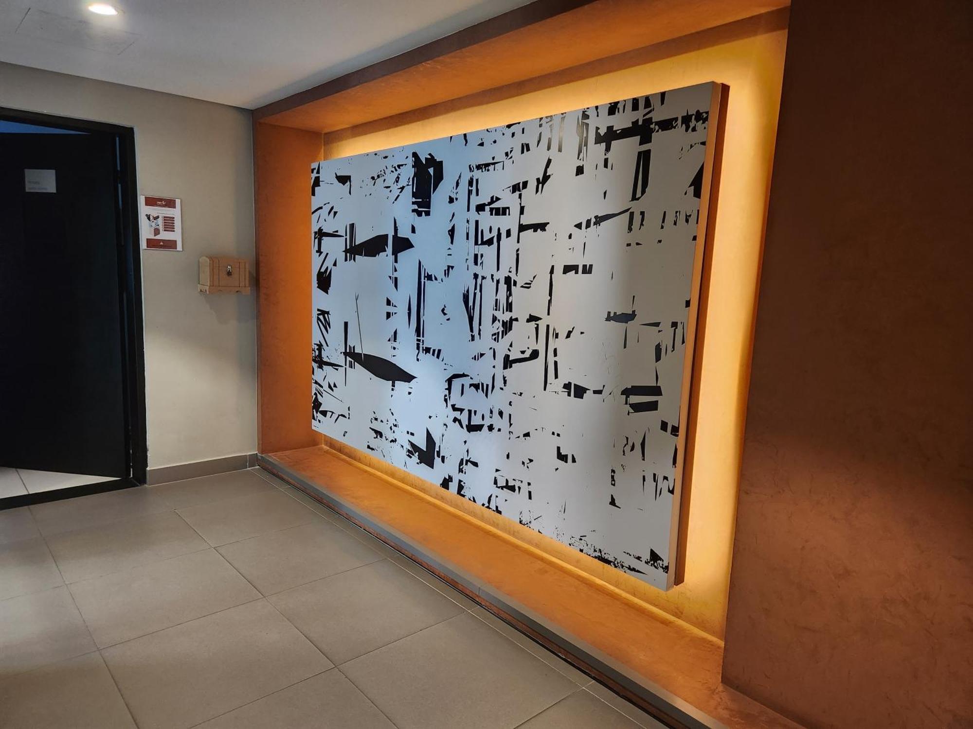 Charmoso E Totalmente Equipado Na Madalena - A 20 Passos Do Metro Daire *