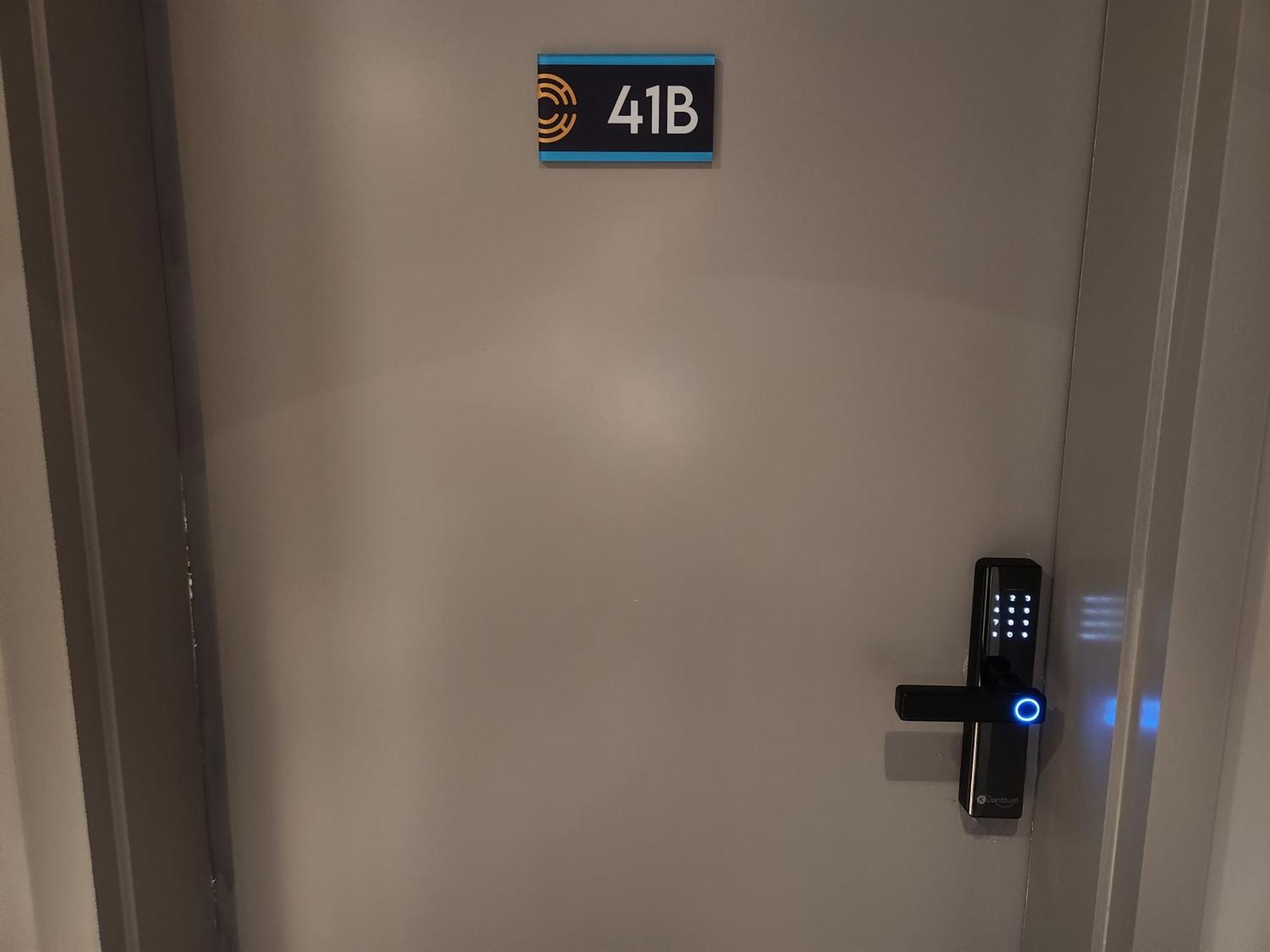Daire Charmoso E Totalmente Equipado Na Madalena - A 20 Passos Do Metro *