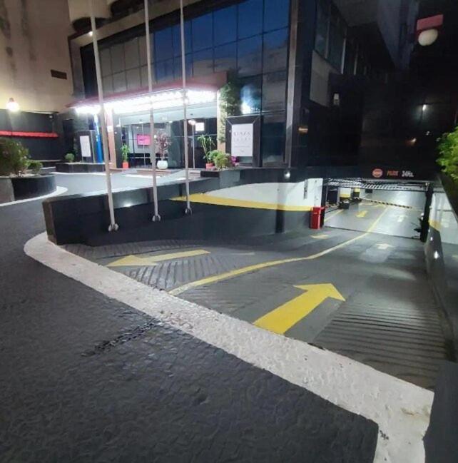 Apto Incrivel C Garagem Prox A Metro Hospitais - 408 * Sao Paulo