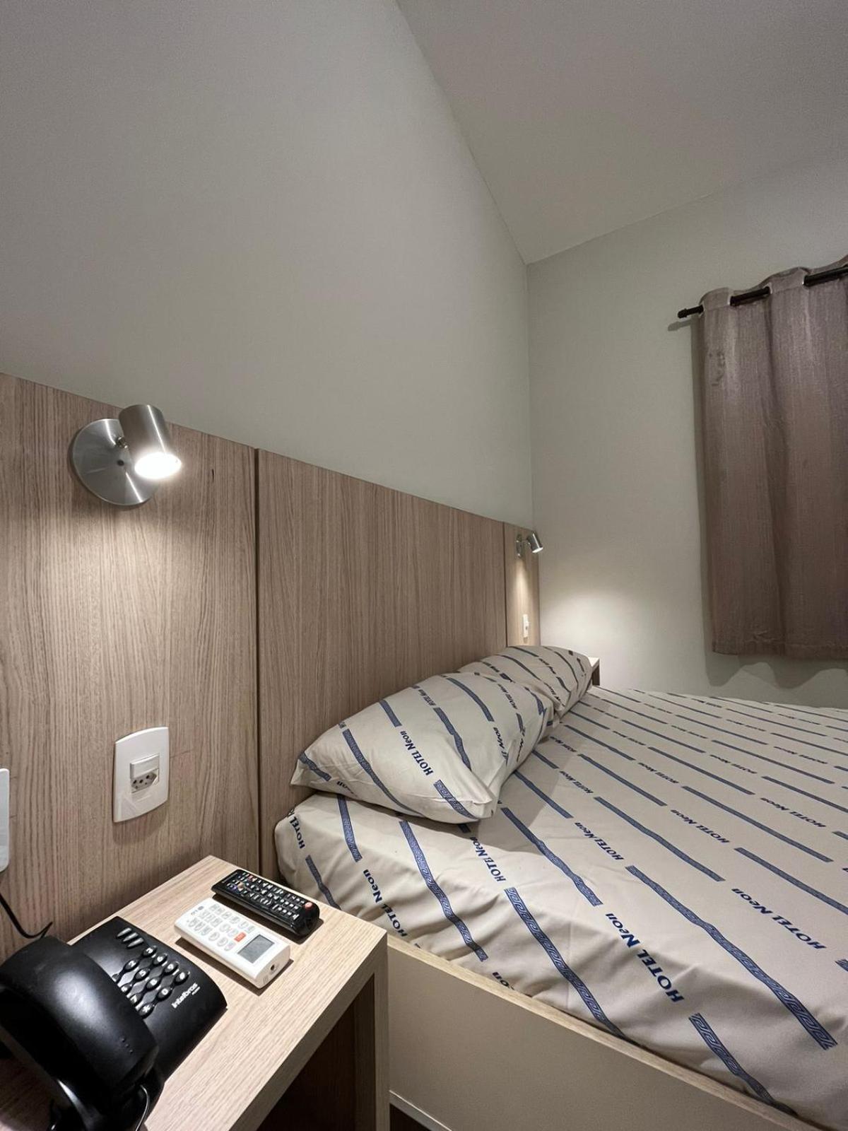 Hotel Neon - Proximo A 25 De Marco, Bom Retiro E Bras, A 2min Do Mirante Sampa Sky E Pista De Skate Anhangabau 2*