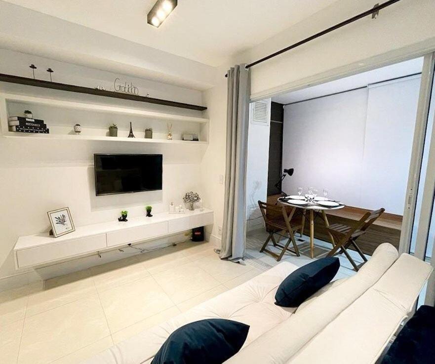 Sweet -px Paulista/hosp. Sirio Libanes C/vaga Apartemen