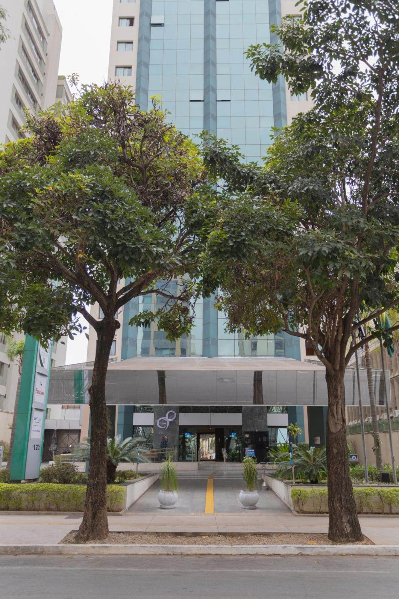 Hotel Place Ibirapuera 4*