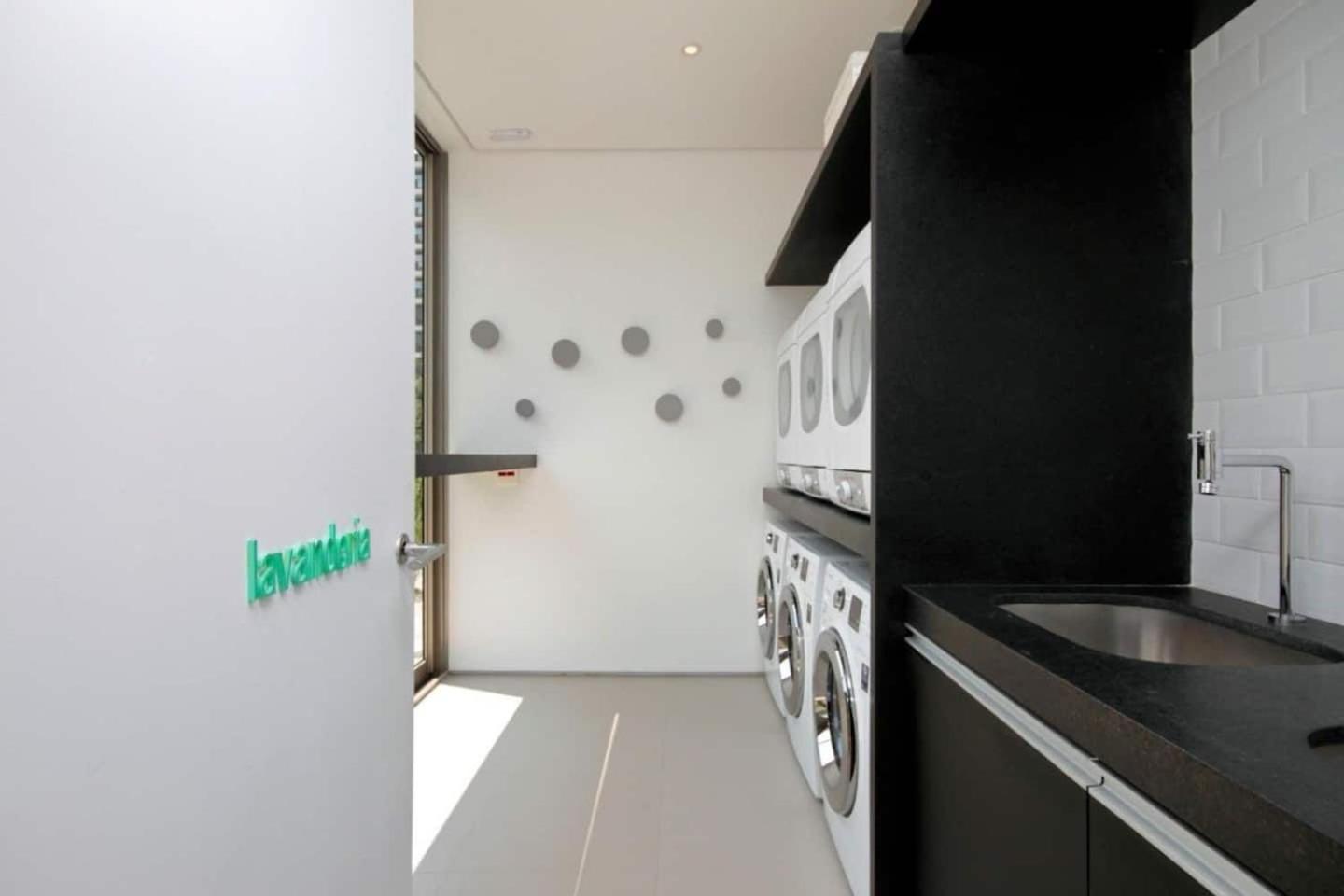 Vn Ferreira Lobo Apartment *