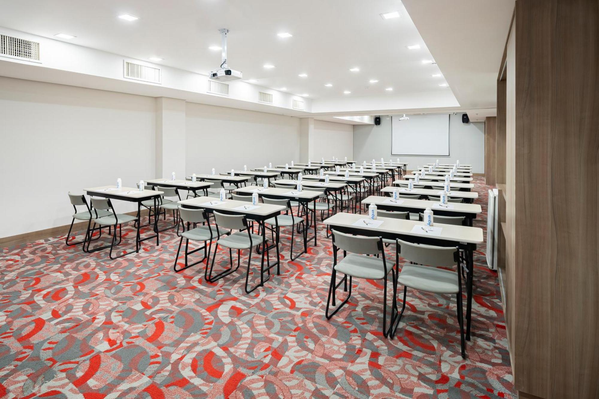 Mercure Moema Times Square Apartment