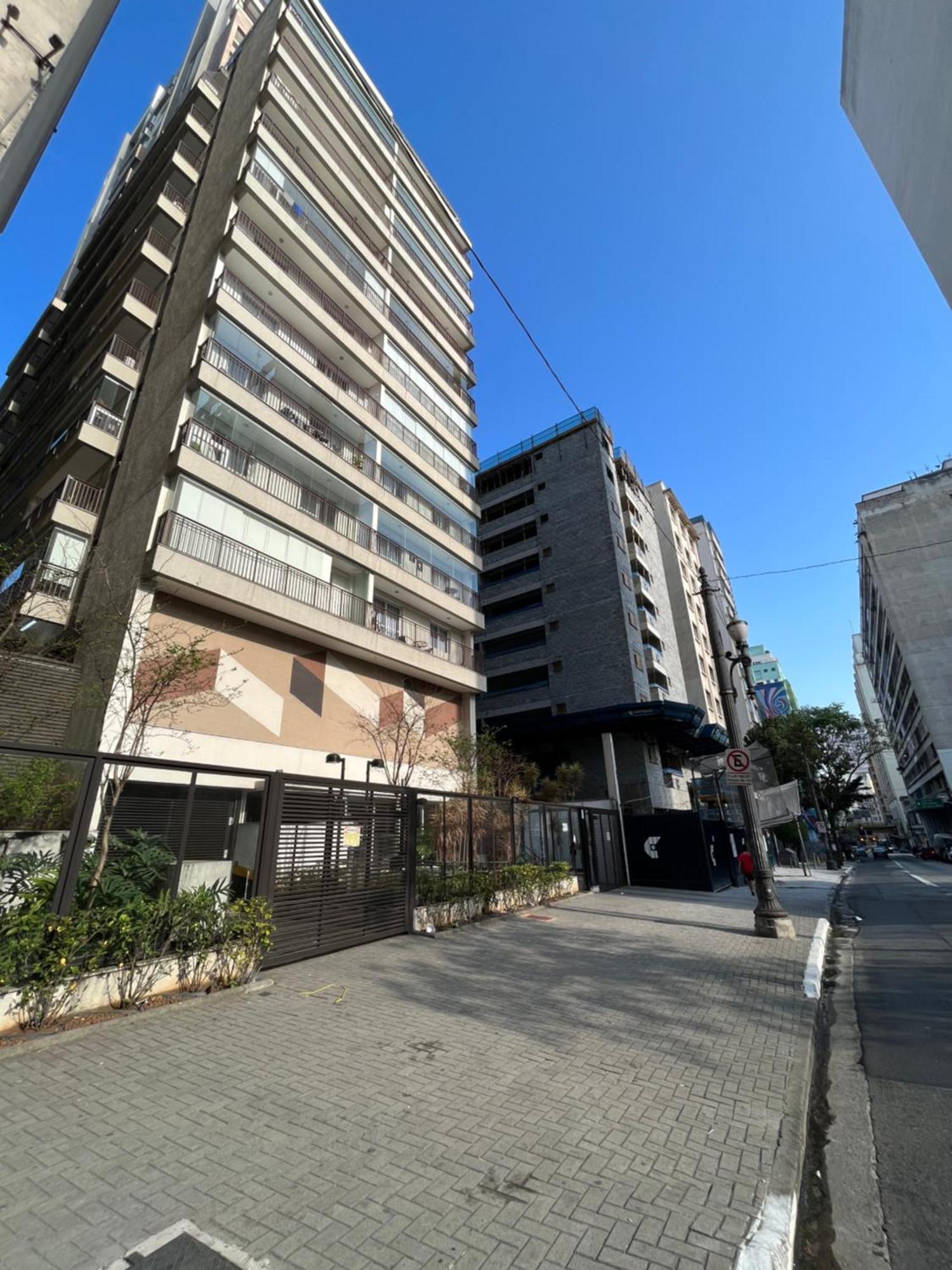 Inteiro Em Sky Pauliceia * Sao Paulo