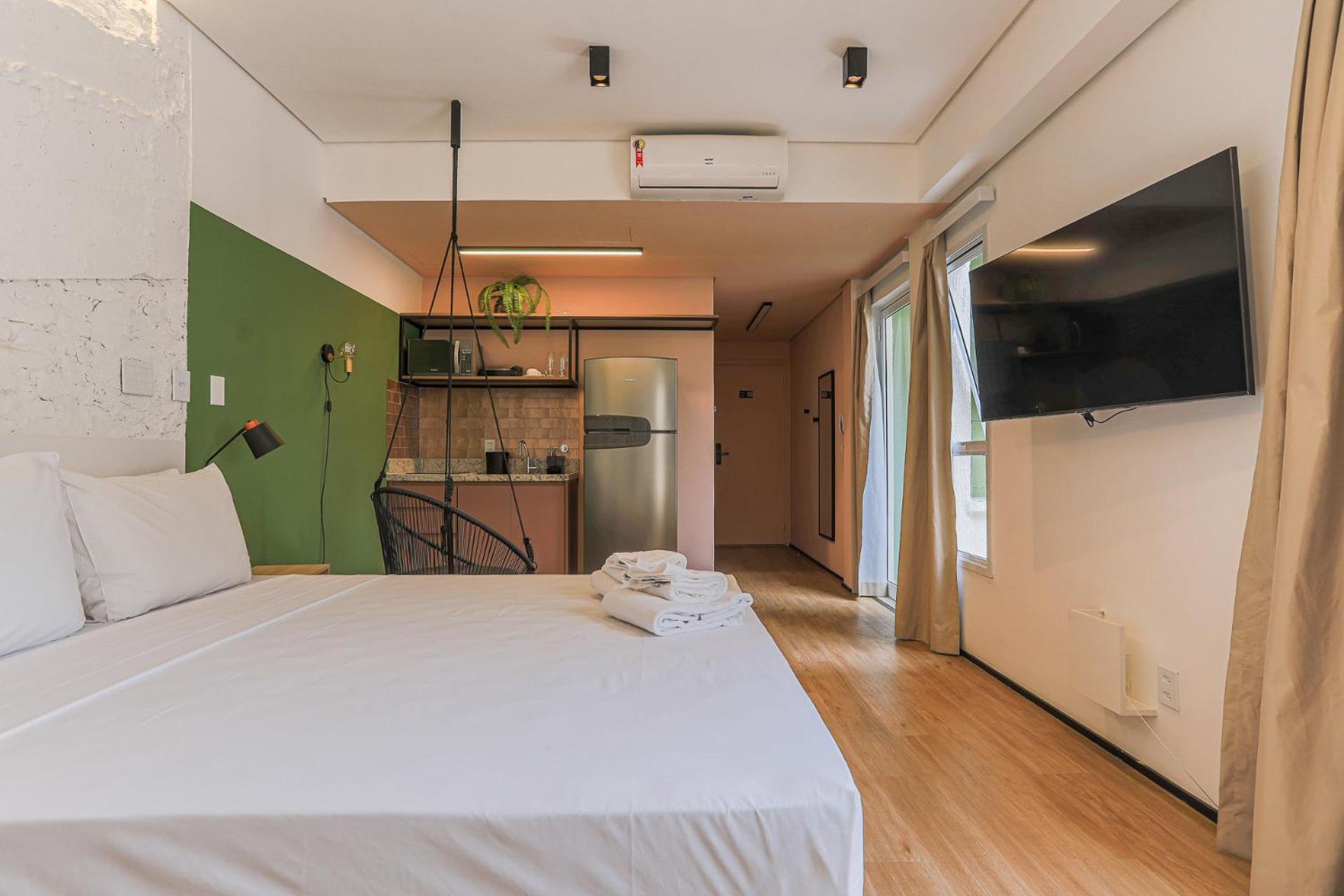 360 Rbs Eliseos Apartment