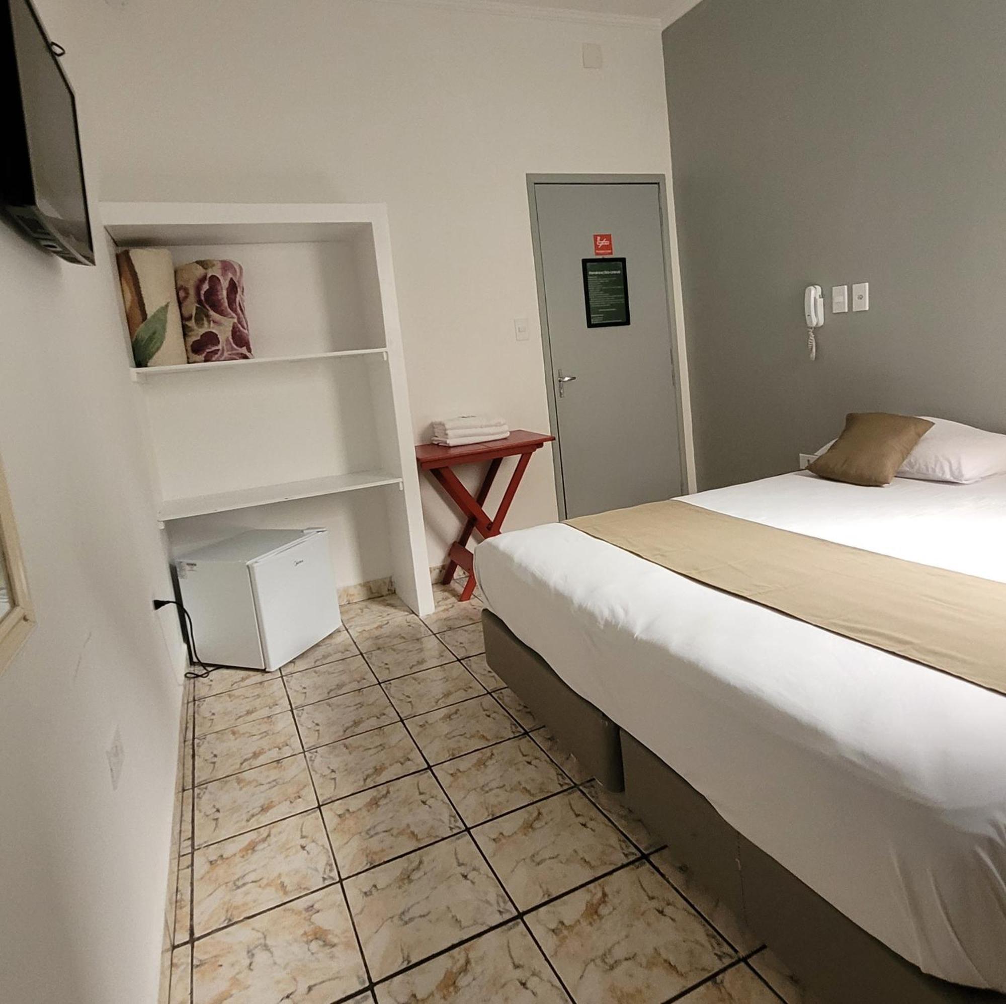 Dona Lu Hotel 2*