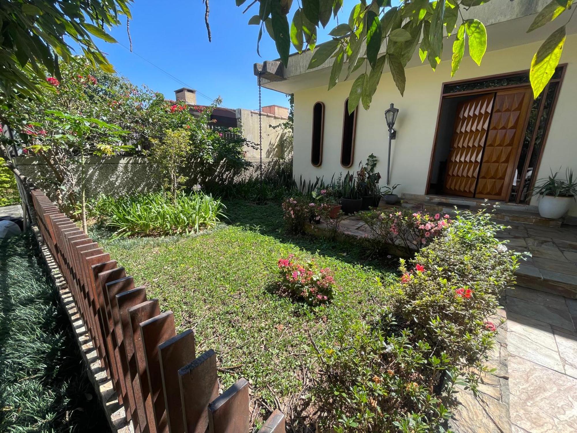 A Casa Que Hospeda * São Paulo