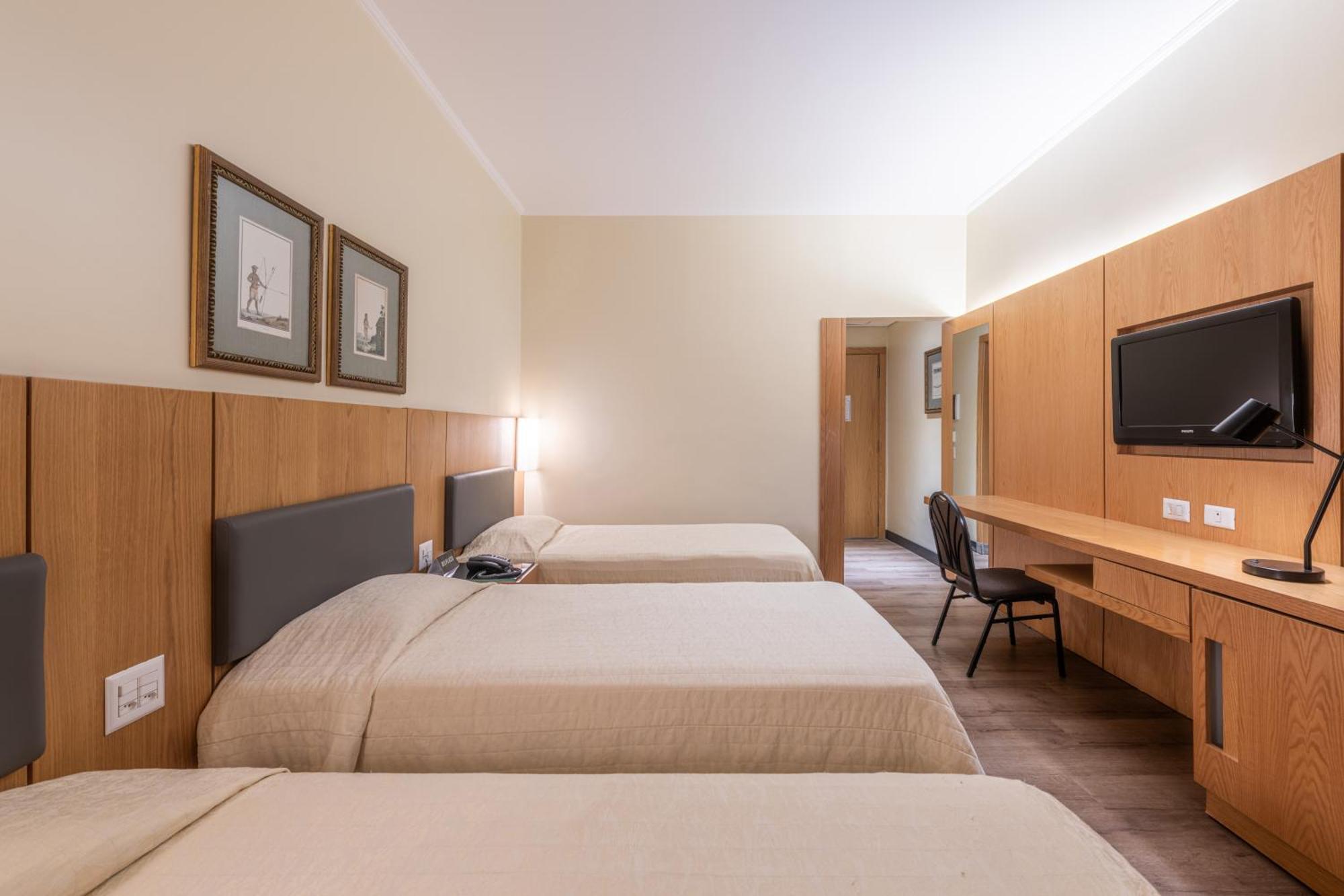 Delplaza Timbiras Khách sạn
