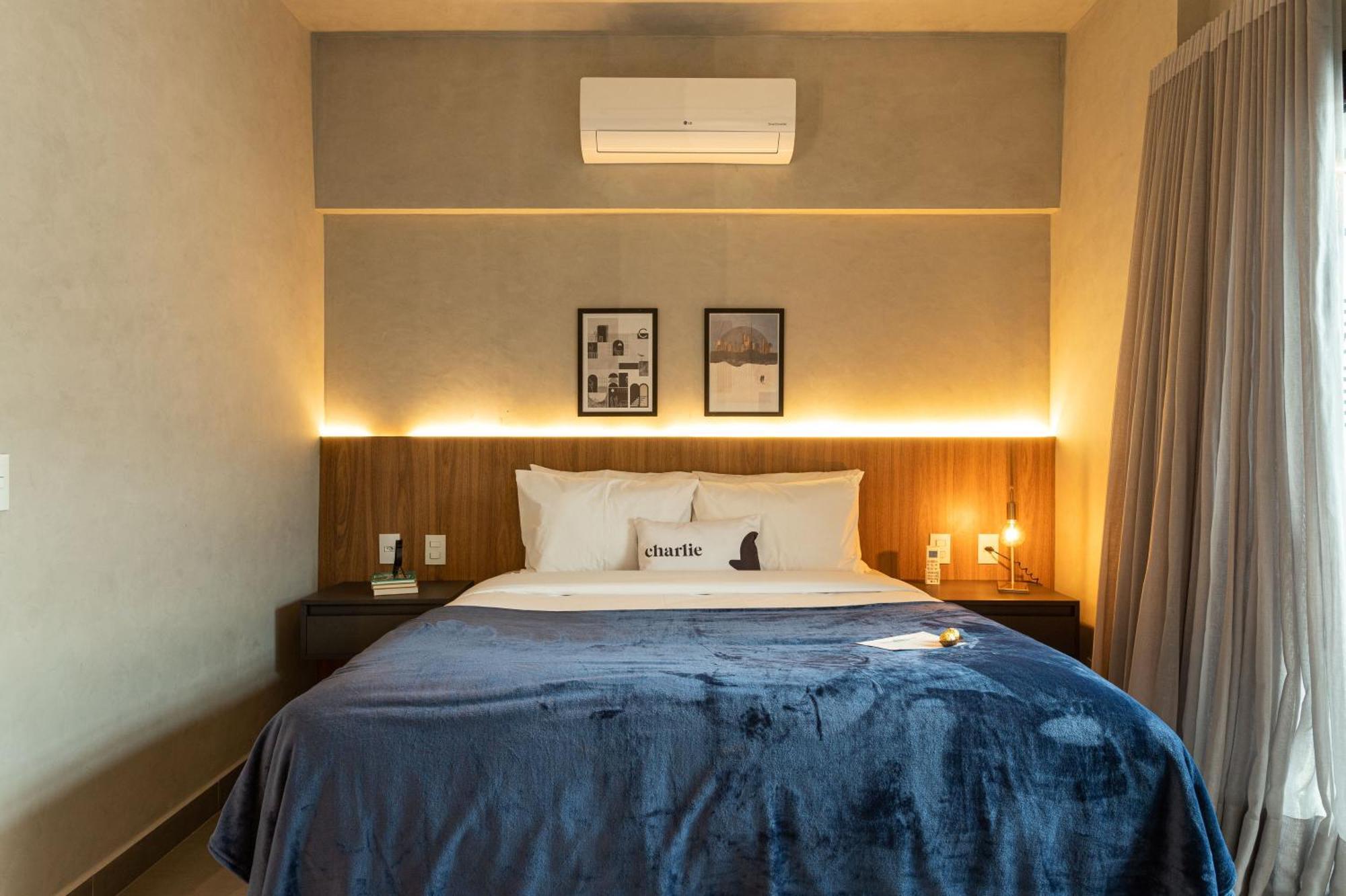 Charlie Oscar Freire Apartment *