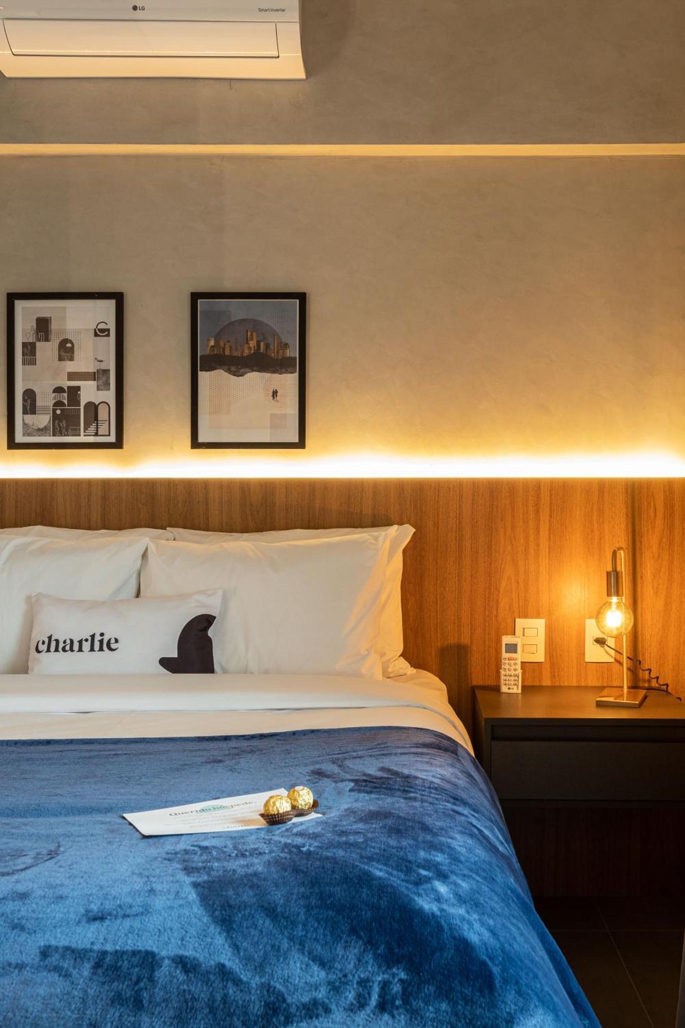 Charlie Oscar Freire Apartment
