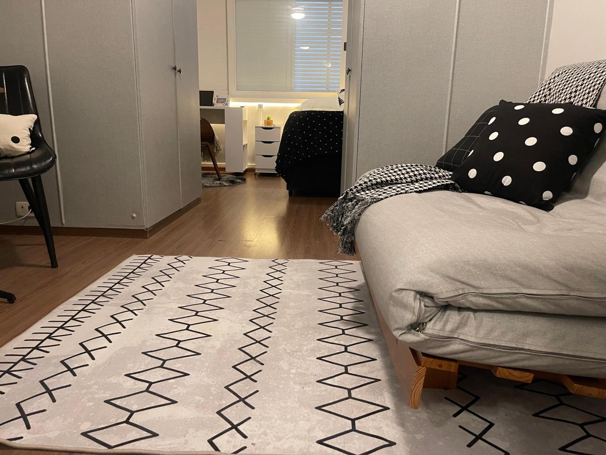 Check-inn Jardins Studio3 *