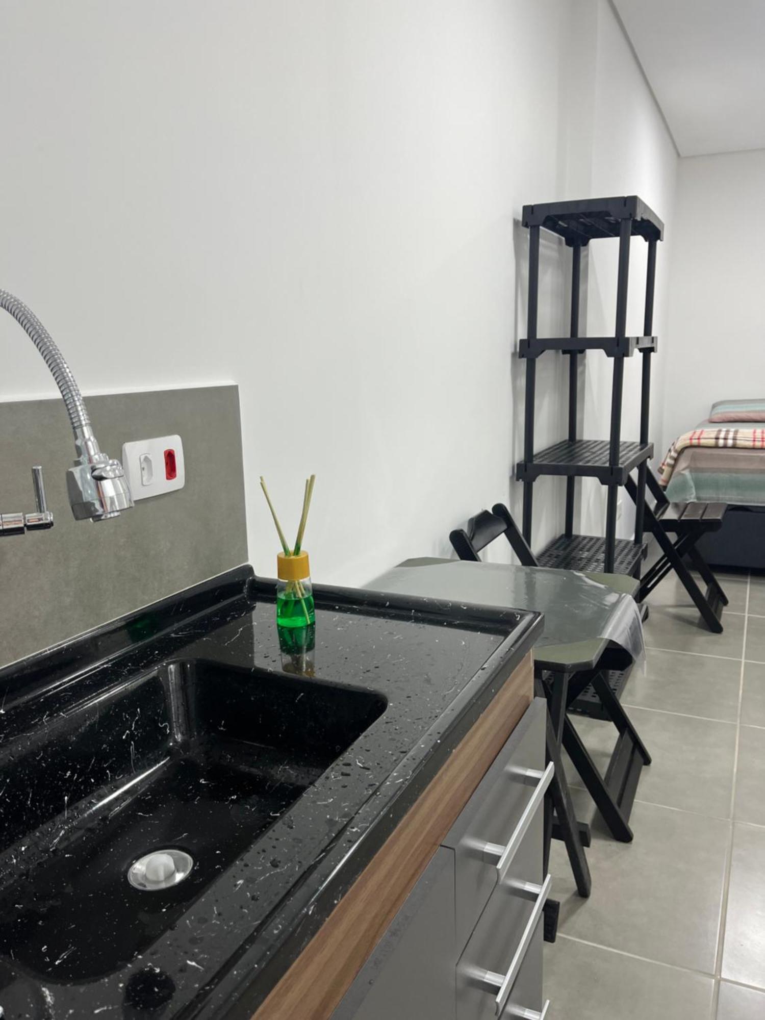 Residencial Maurice Et Madeleine Homestay
