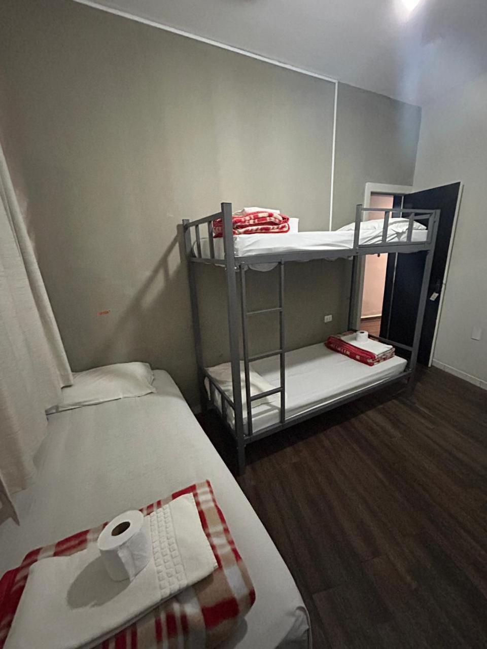 Carabelas - Proximo A 25 De Marco E Bras Hostel *