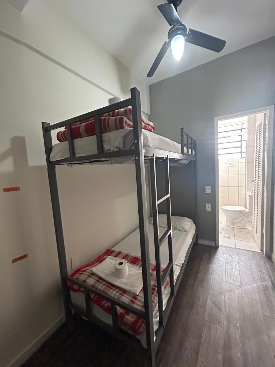 Hostel Carabelas - Proximo A 25 De Marco E Bras