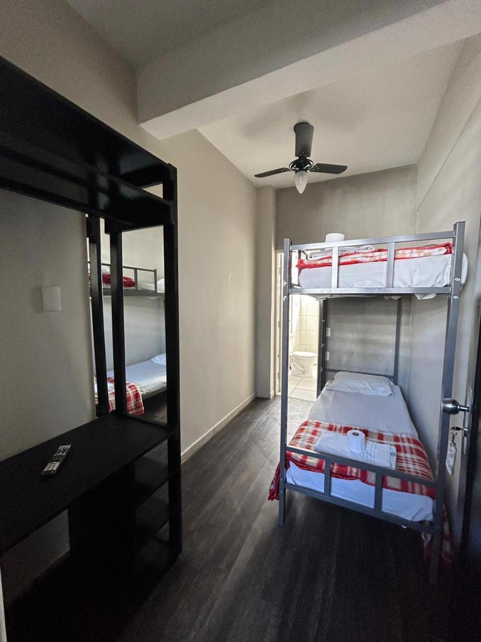 Carabelas - Proximo A 25 De Marco E Bras Hostel *