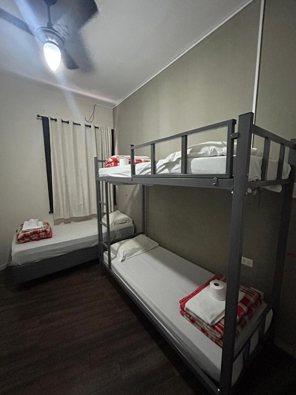 Hostel Carabelas - Proximo A 25 De Marco E Bras