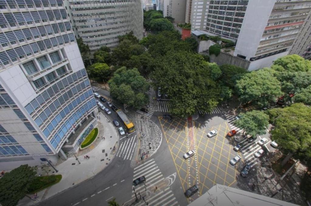 Apto Com Wifi, Piscina, Academia No Coracao De Apartment