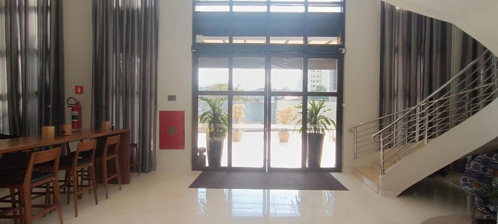 Q-flat - Faria Lima