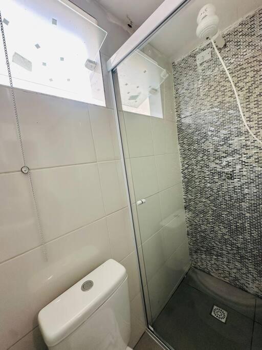 Căn hộ Mobiliado E Confortavel Zn - Cod 06 *