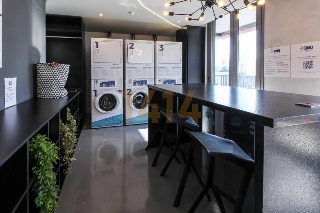 Em Perdizes Proximo Ao Allianz Com Wi-fi 500mb, Garagem E Piscina No Rooftop Apartment