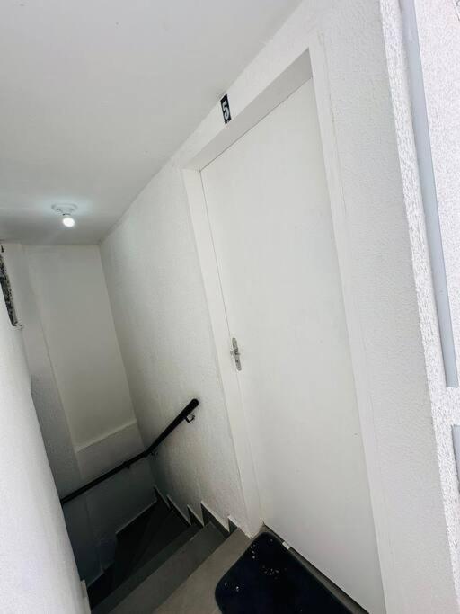 Kitnet Mobiliada, 01 -zona Norte Cod 05 Apartemen *