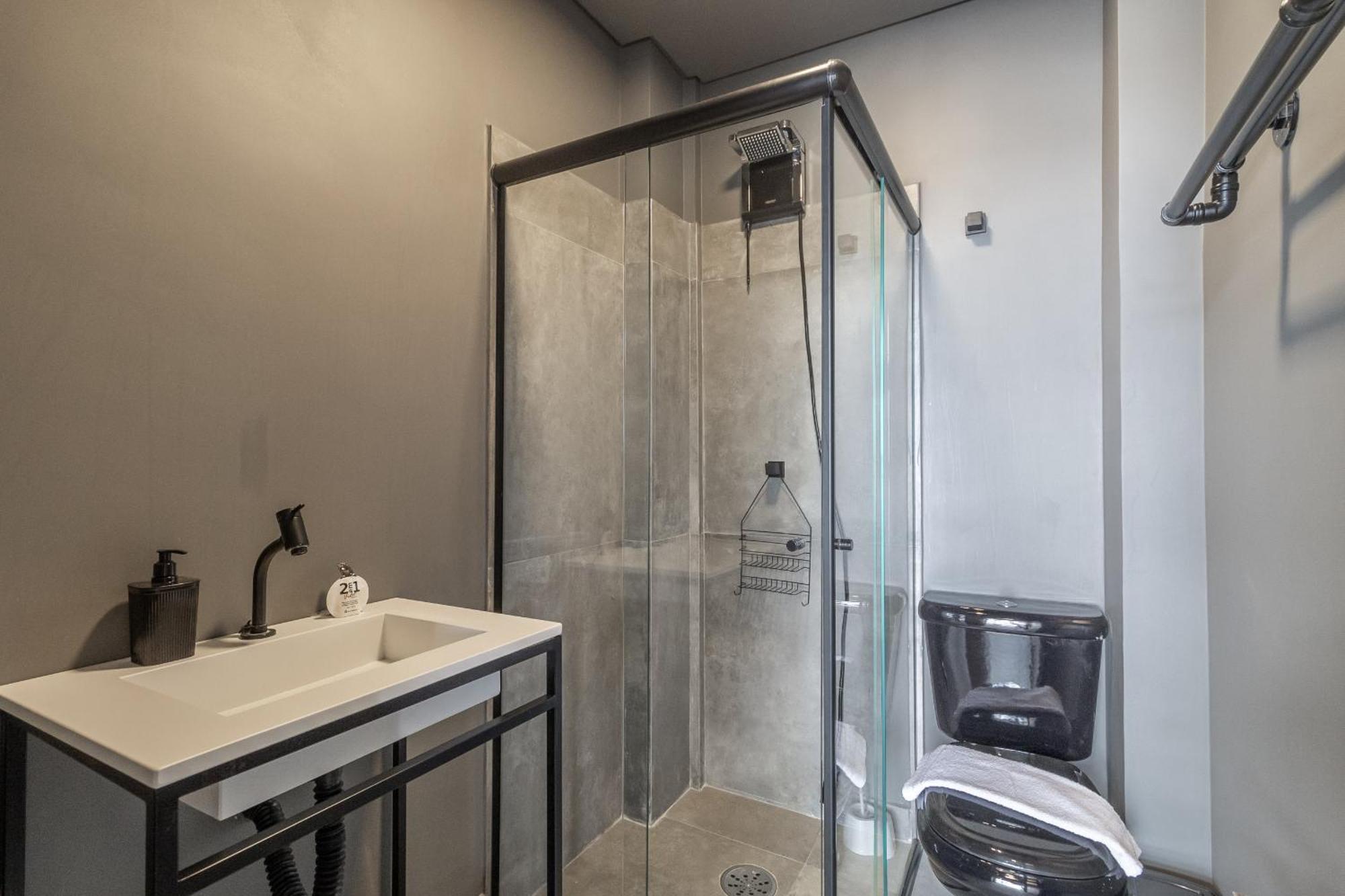 Akile Copan Geek Apartment