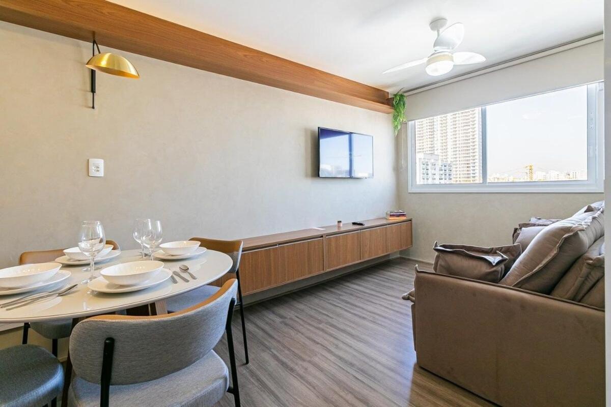 Grande Apartamento No Bras Com Piscina/metro Bras Apartment