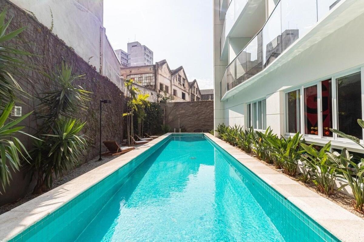 Novo E Flor Do Mandacaru Na Luz/piscina * São Paulo