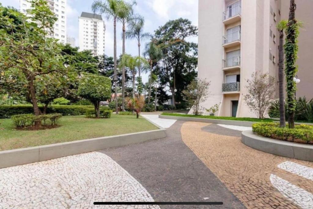 Flat Com Banheira Na Olimpia - Sp Daire