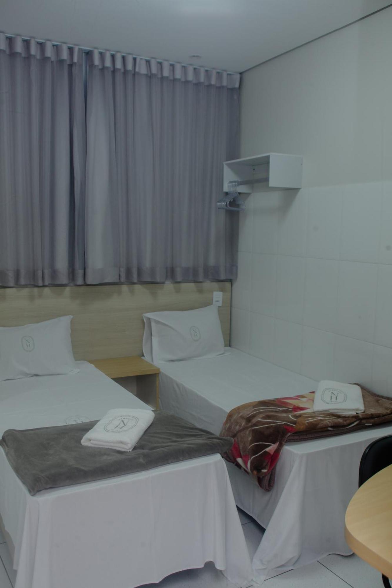 New House Hotel *