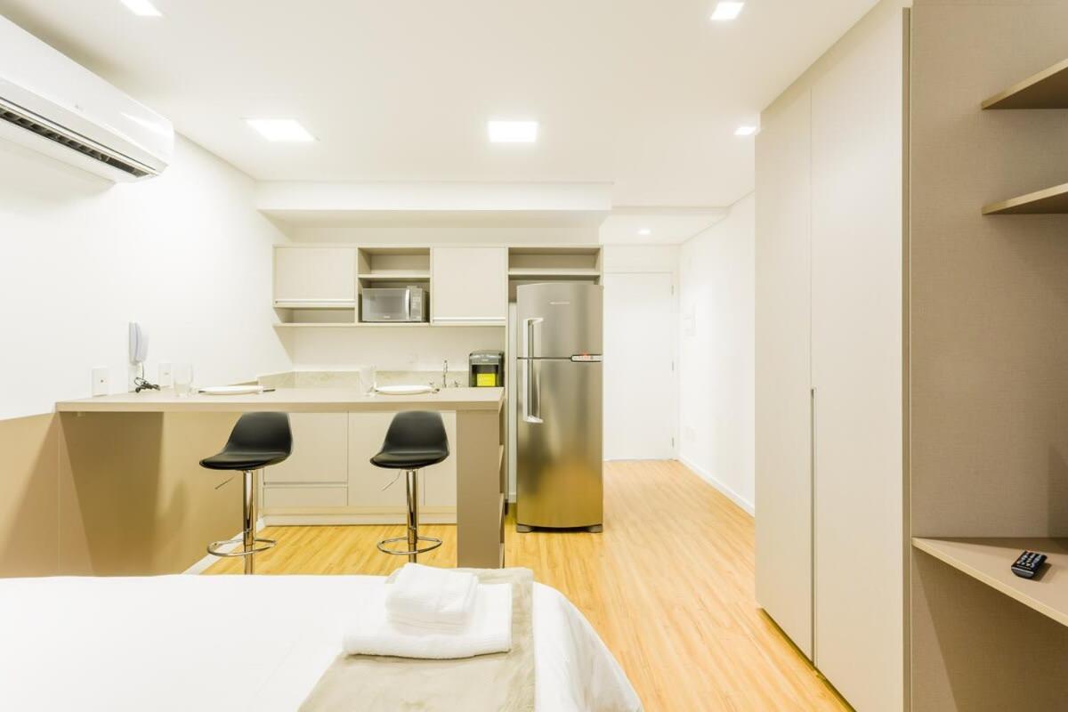Redecorado No Bela Vista Com Sacada E Lazer Apm1205 * Sao Paulo