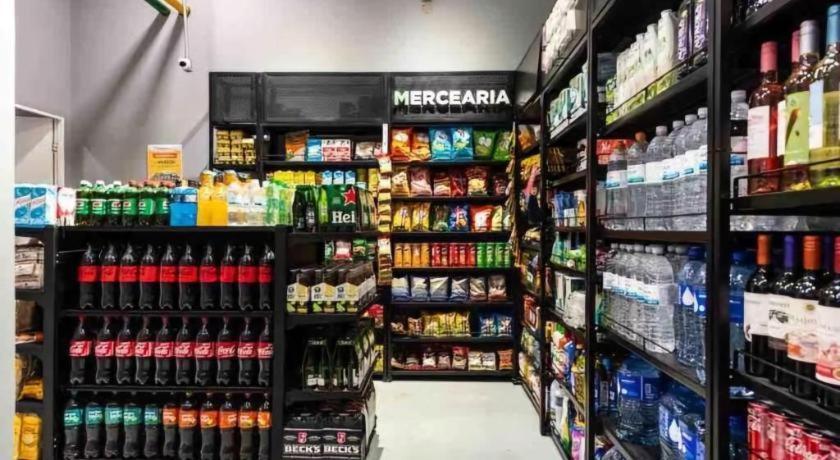 Completo Ao Lado Do Metro Bras Apartemen
