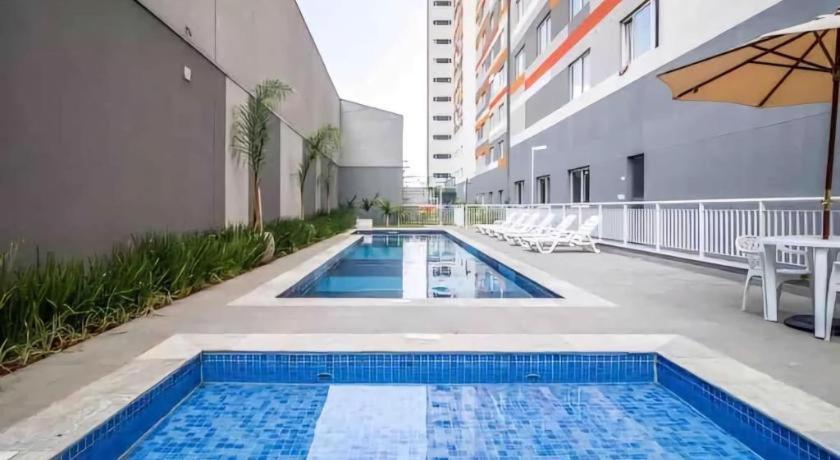 Completo Ao Lado Do Metro Bras Apartemen *