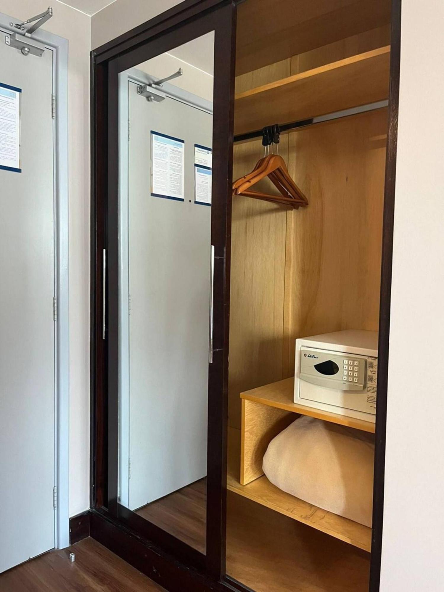 Getaflat-1504 Berrini 4 Estrelas * Sao Paulo