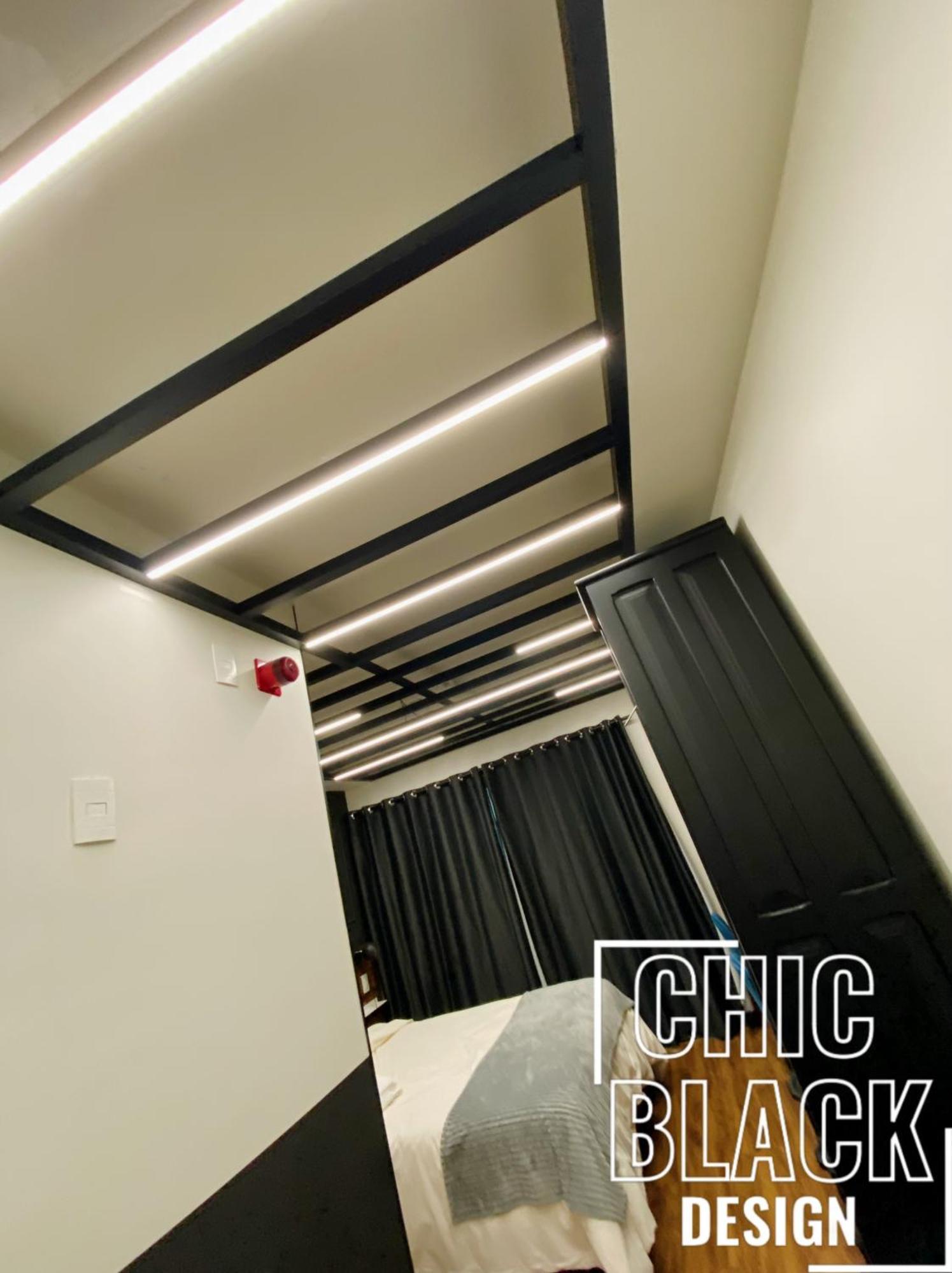 Chic Black Design - Zpinheiros Apartment