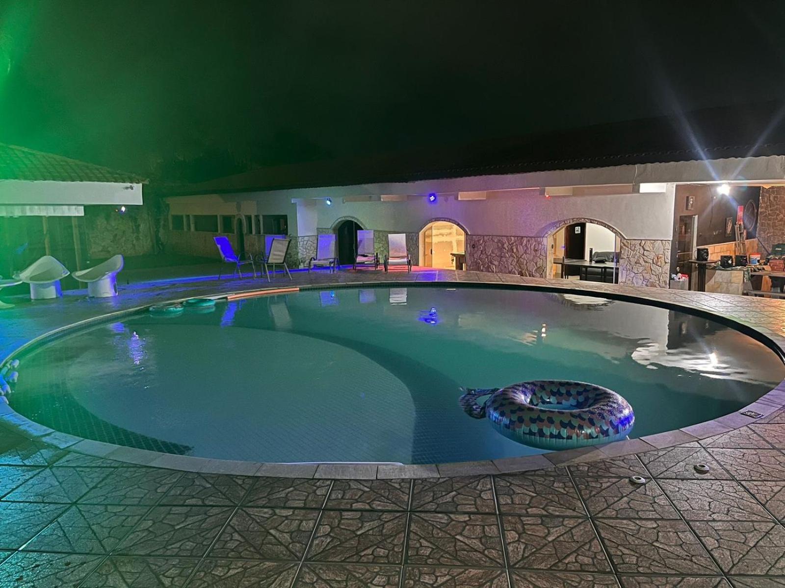 Holiday home Mansao Espetacular Com Piscina