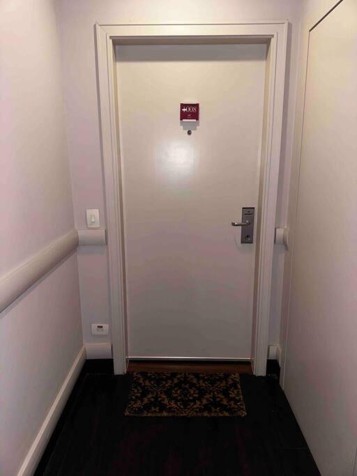 Apartemen Flat Vii - Apto Dentro Do - Rua Quintana *