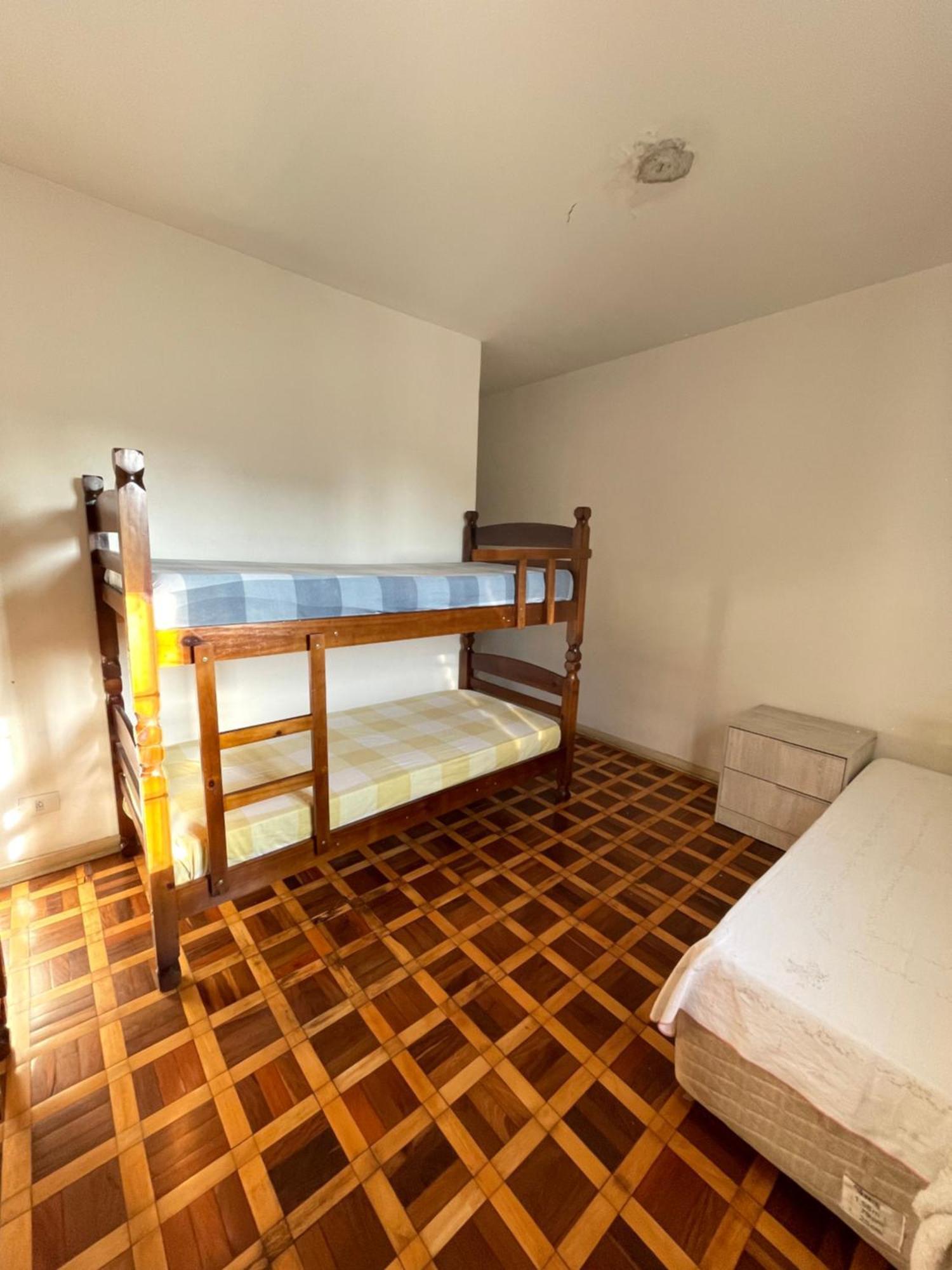 Privativo Com Otima Localizacao Homestay