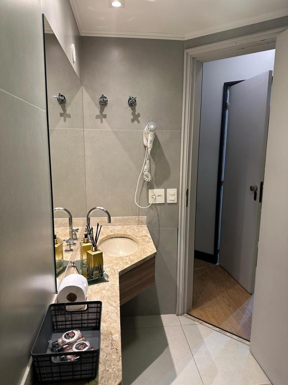 Apartment Flat Service E Sala E Garagem