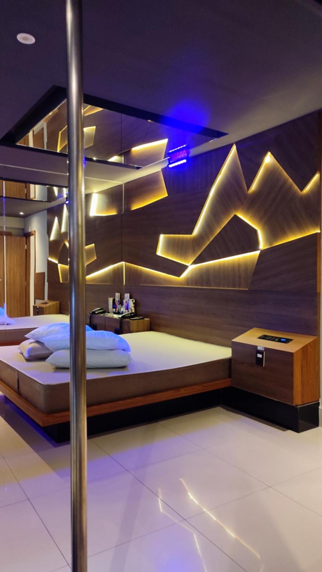 Swing 1 Love hotel *