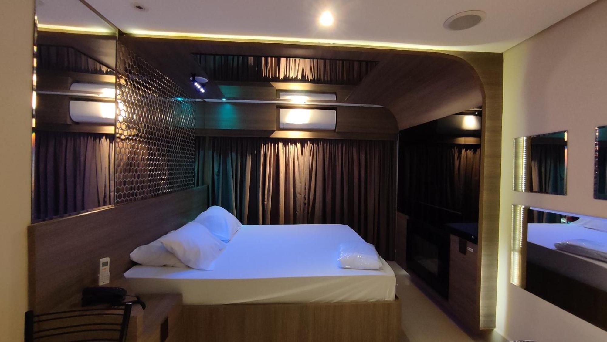 Swing 1 Love hotel *