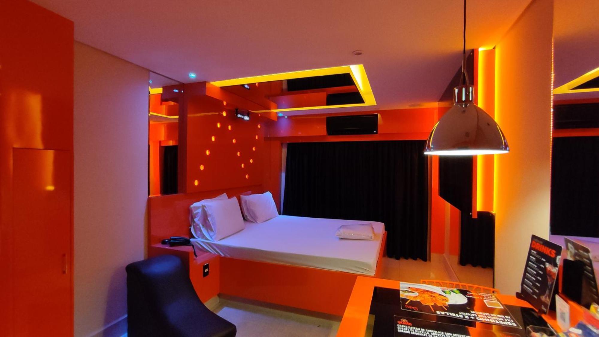 Swing 1 Love hotel