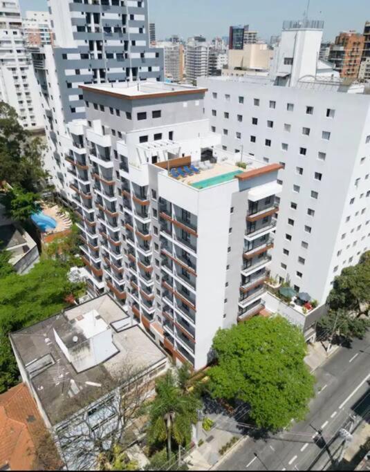 Daire Pinheiros - Vista Praca Benedito Calixto *