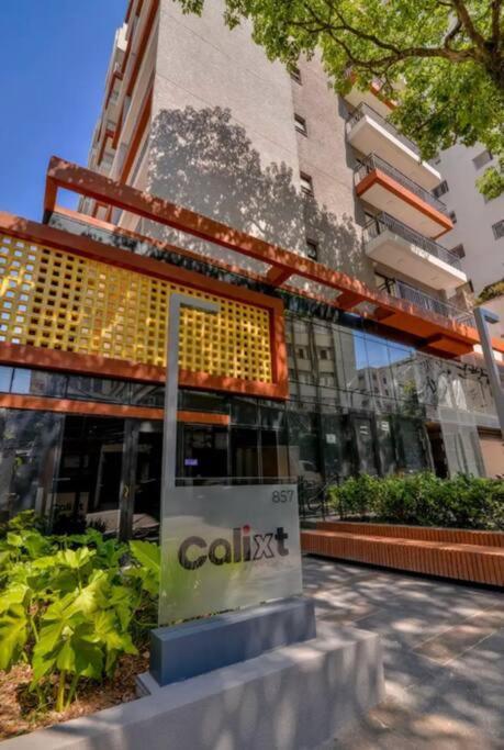 Daire Pinheiros - Vista Praca Benedito Calixto Sao Paulo