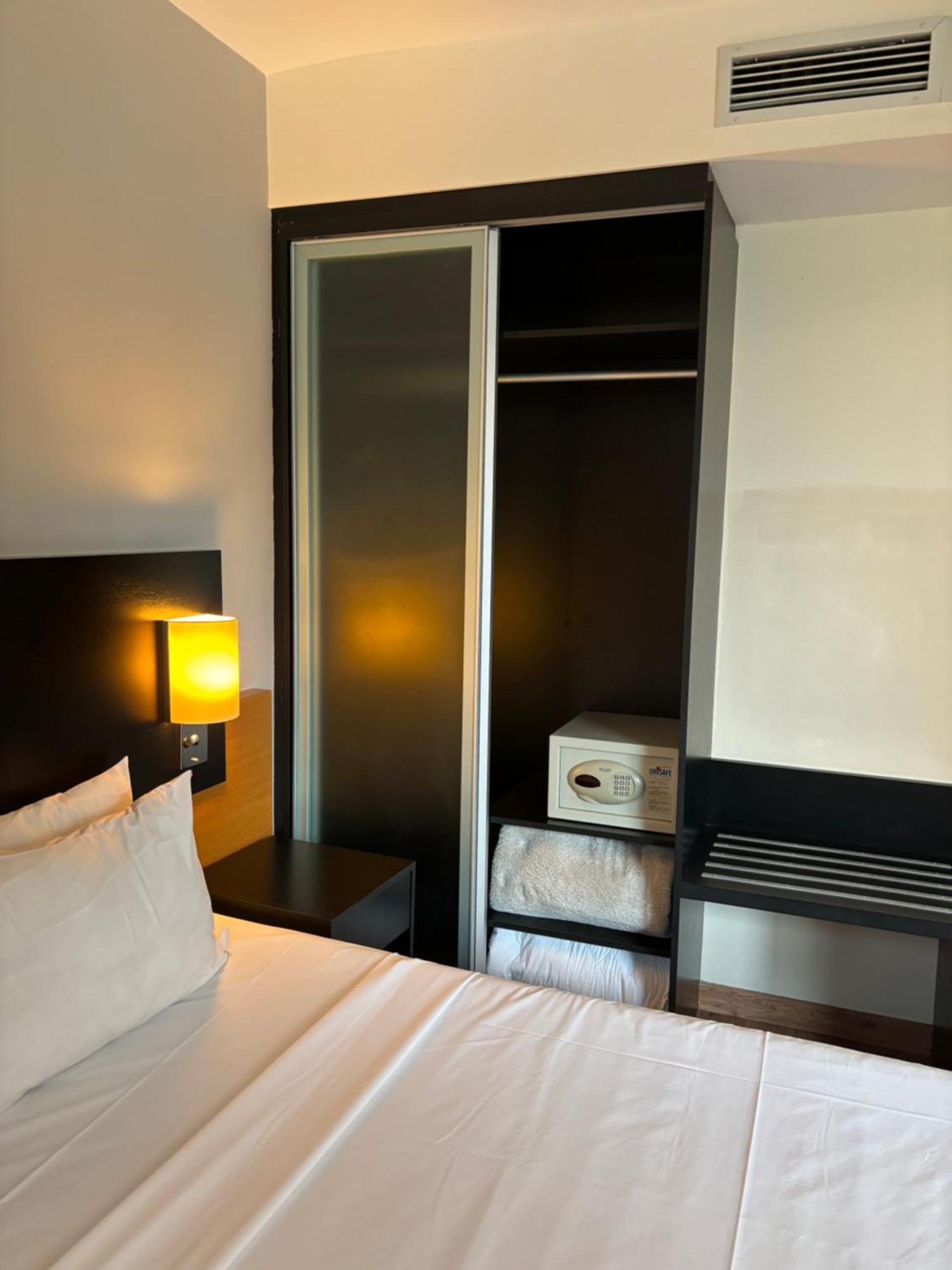 Apartemen Flat 5 Min Metro Paraiso Av Paulista Sao Paulo